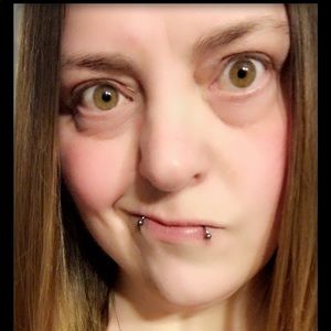 Meet your Posher, Stacy